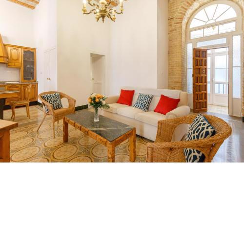 Casa Del COLECCIONISTA by Cadiz4Rentals