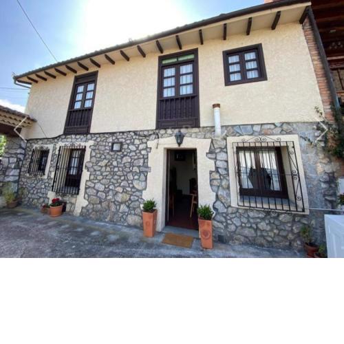 Casa del Medio