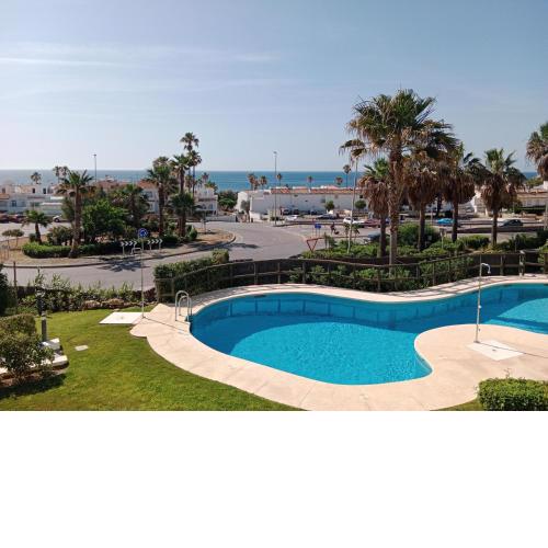 Casa del Sol, la Paloma beach apartment with pool