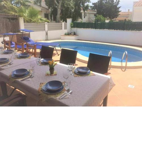 Casa Deltebre, 3 dormitorios, 6 personas - ES-184-40