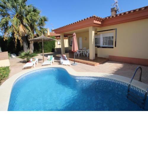 Casa Deltebre, 3 dormitorios, 6 personas - ES-184-54