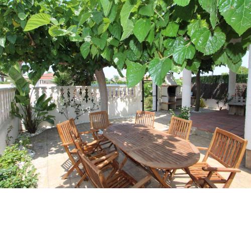 Casa Deltebre, 3 dormitorios, 6 personas - ES-184-57