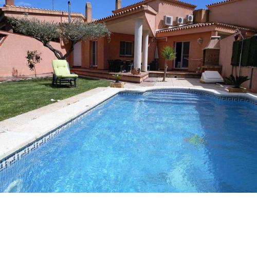 Casa Deltebre, 4 dormitorios, 8 personas - ES-184-28