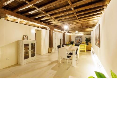 Casa Deluxe Herreros