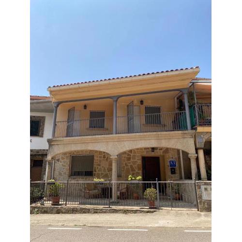 CASA DOVELA