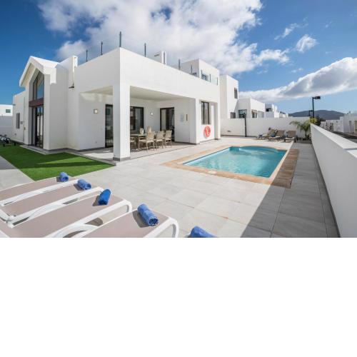 Casa Dubh Linn