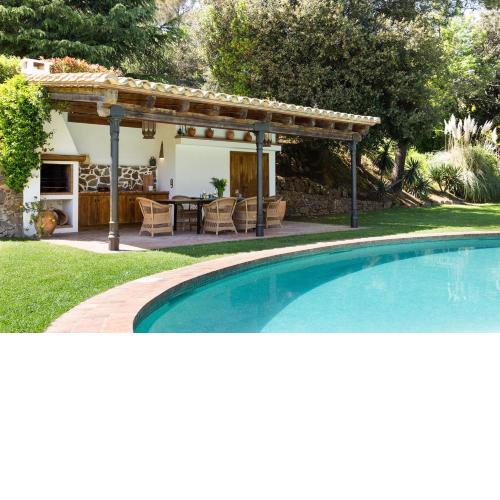 CASA EL MOLI DE CAN BURJATS con piscina y chimenea