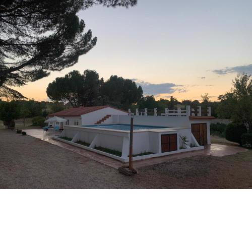 Casa en Finca, Villa con Piscina Zarzuela