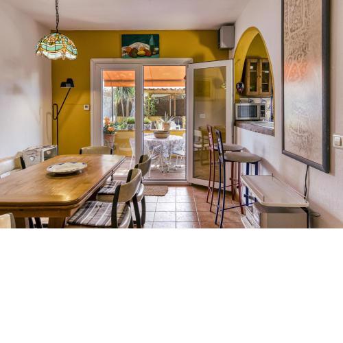 Casa en urb Cala Montgó