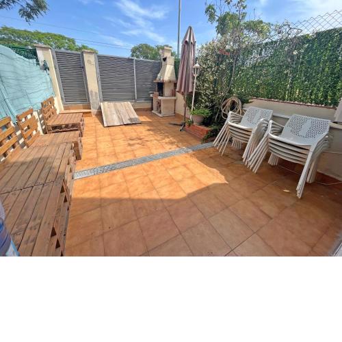 CASA EN VILAFORTUNY CON BARBACOA PISCINA COMUNITARIa