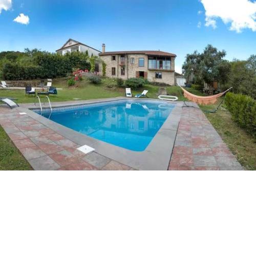 Casa espectacular con piscina en plena naturaleza