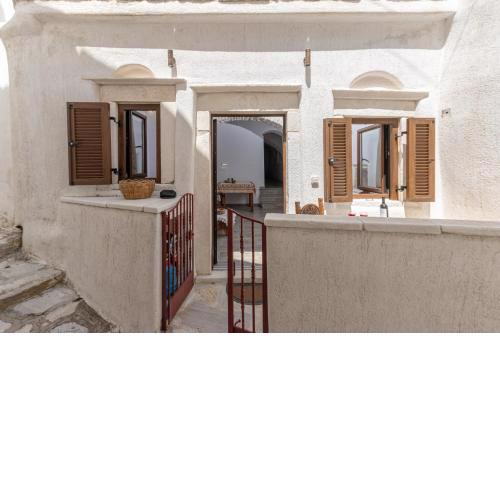 Casa Estiva Apeiranthos Naxos Apartments