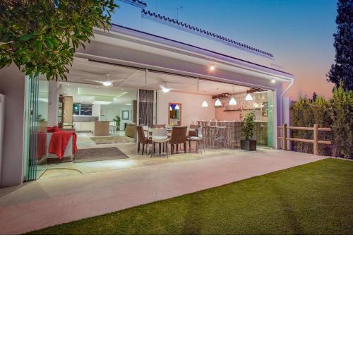 Casa Eucalyptus Family Home