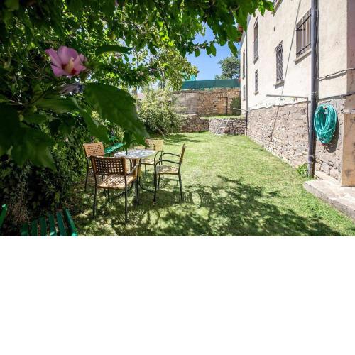 Casa Feli - APARTAMENTO con JARDÍN PRIVADO en los PIRINEOS