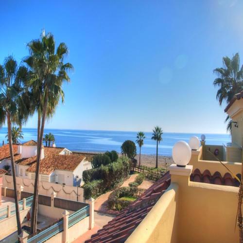 Casa Fladhus - Heated pool by the sea