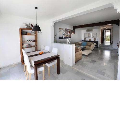 Casa Jardines del Sol J5