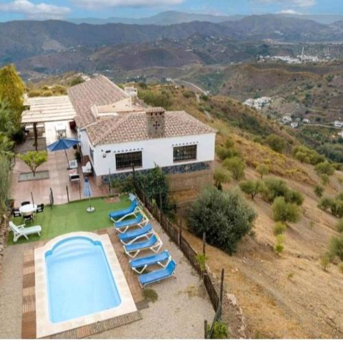 Casa la viña de la tireta