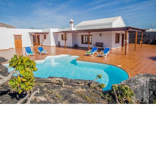 Casa Lola Lanzarote piscina climatizada y wifi free