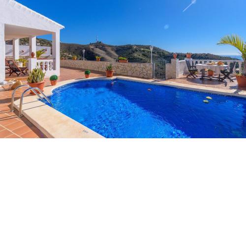 Casa Los Pinos Torrox by Ruralidays