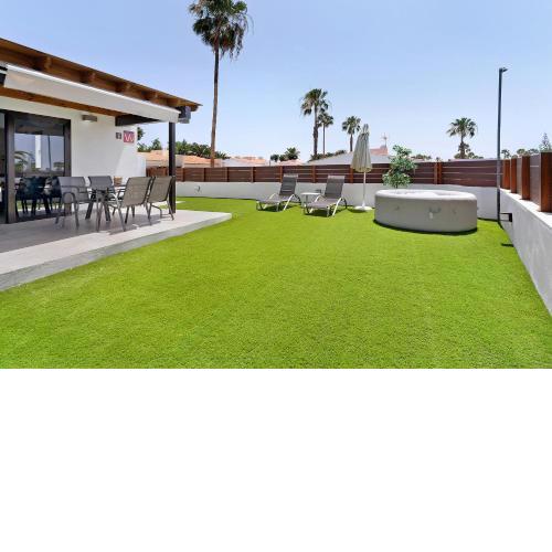Casa Luna Kingbed and Jacuzzi