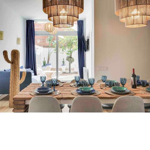 Casa Mandarina: 4 Bedrooms - 2 Terraces - Parking