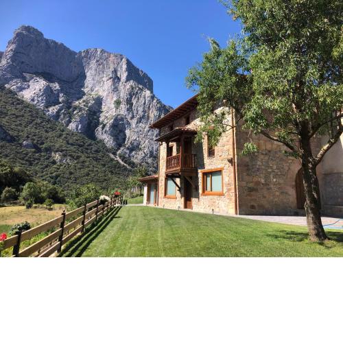 Casa Maribel. Casa rural en Lebeña, Picos de Europa
