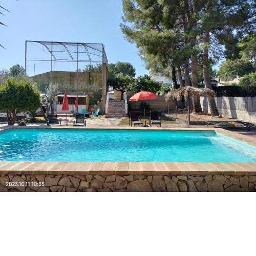 Casa Mas Montanas vakantiehuis met zwembad Max 10-12 pers Vlakbij Valencia