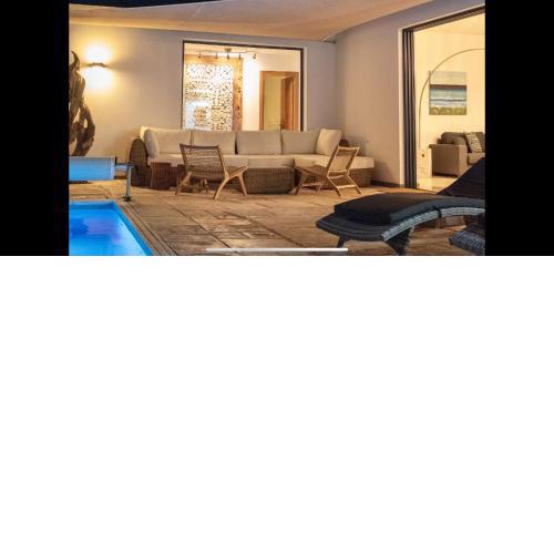 Casa Mila with heated pool in El Roque