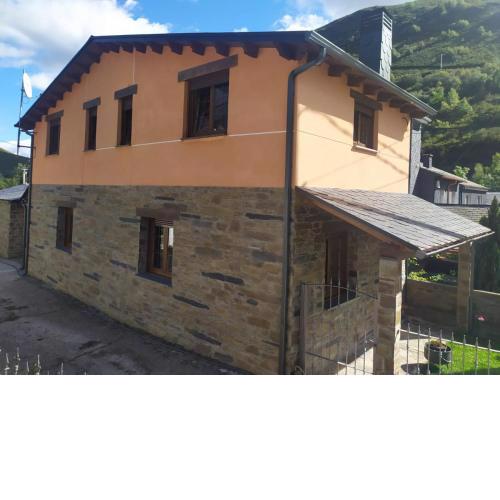 Casa Miravalles Fornela