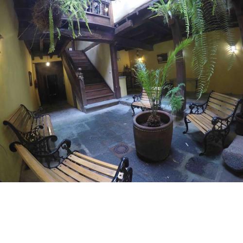 CASA MONTAÑEZ, caserón histórico