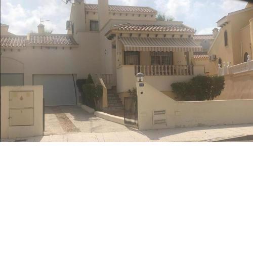 Casa Orihuela Costa con parking privado y piscina
