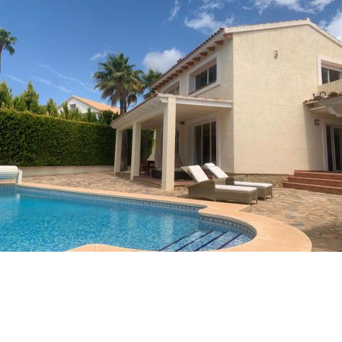 Casa Pareada con piscina privada