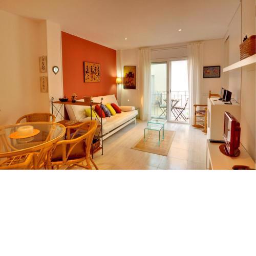 Casa Rainbow by Hello Homes Sitges