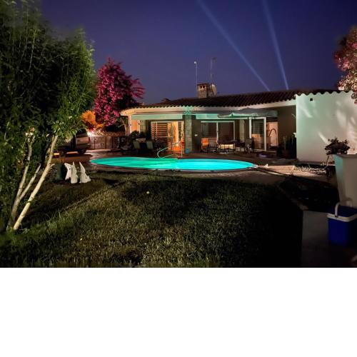 Casa Requesens, freiligendes Ferienhaus, komplett erschlossen