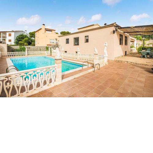 Casa Roda de Berà (Barà)