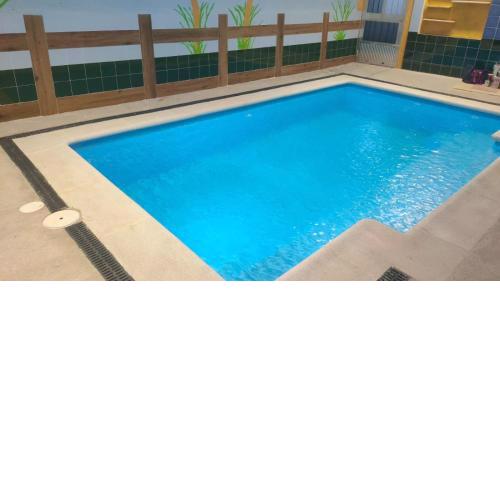 Casa Rural Baños de la Reina con piscina climatizada