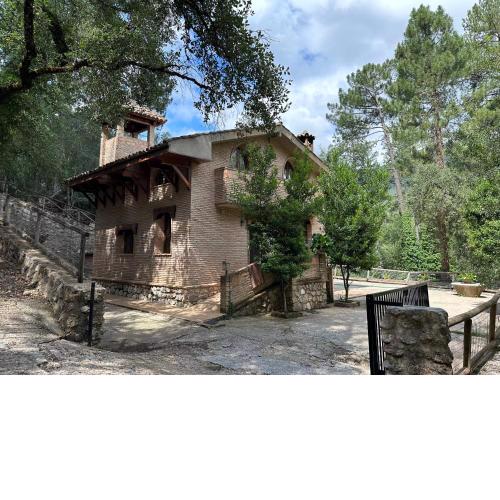 Casa Rural Ermita Santa Maria de la Sierra