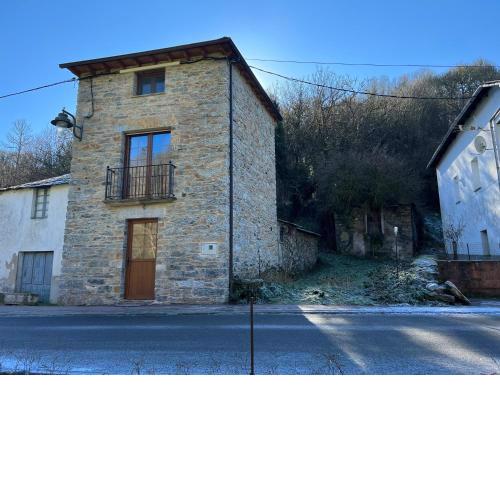 Casa rural LA TORRE recién rehabilitada.