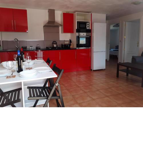 Casa Rural Los Tres Amigos for holidays and business