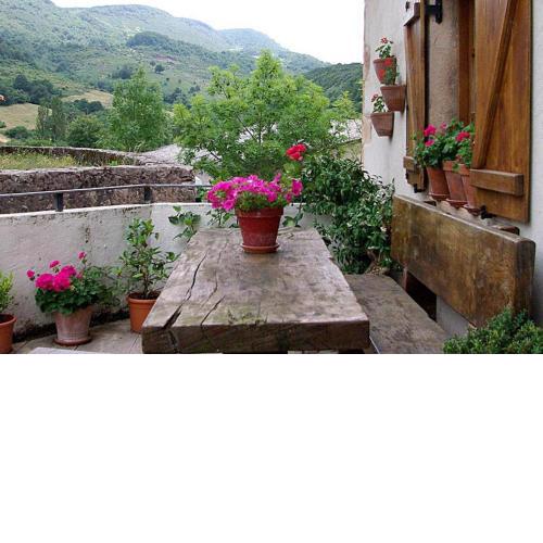 Casa Rural Parriola