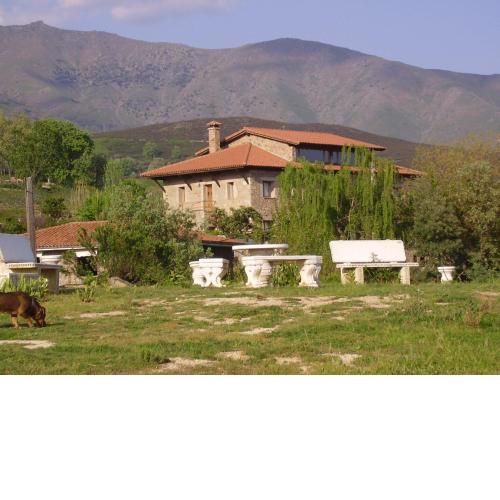 Casa Rural Ropino