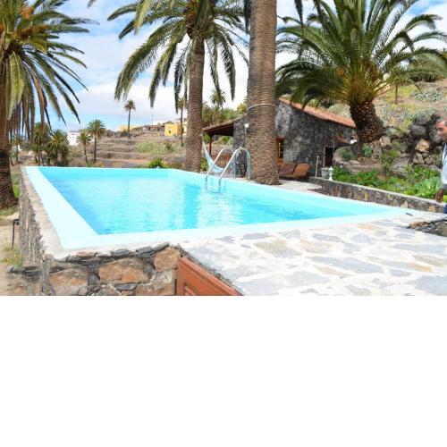 Casa Rural Sola con piscina privada