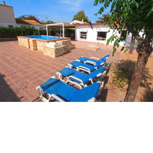 Casa Rustica con Piscina Junto al Mar