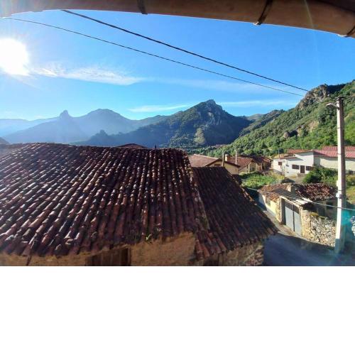 Casa rústica en Dobres con vistas a la montaña