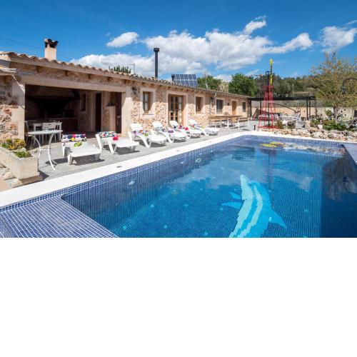 Casa Samantha with pool near Santa Maria