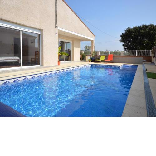 Casa Sant Miquel de Fluvià, 4 dormitorios, 10 personas - ES-89-91