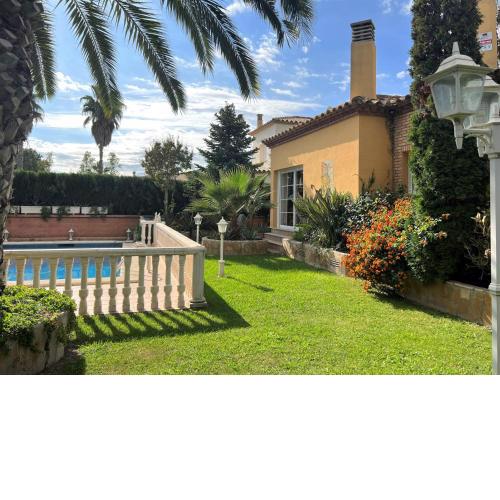 Casa Sant Pere Pescador, 3 dormitorios, 6 personas - ES-89-74