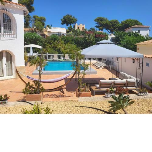 CASA SERENITA charming villa with swimming pool