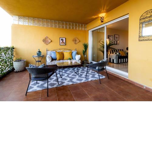 Casa Sol Duplex penthouse, pool, BBQ, sauna, gym