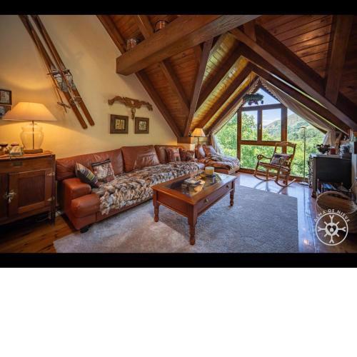 CASA SOMONT de Alma de Nieve